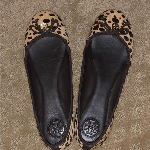 TORY BURCH leopard flats with gold logo size 9 - Picture 3 of 4